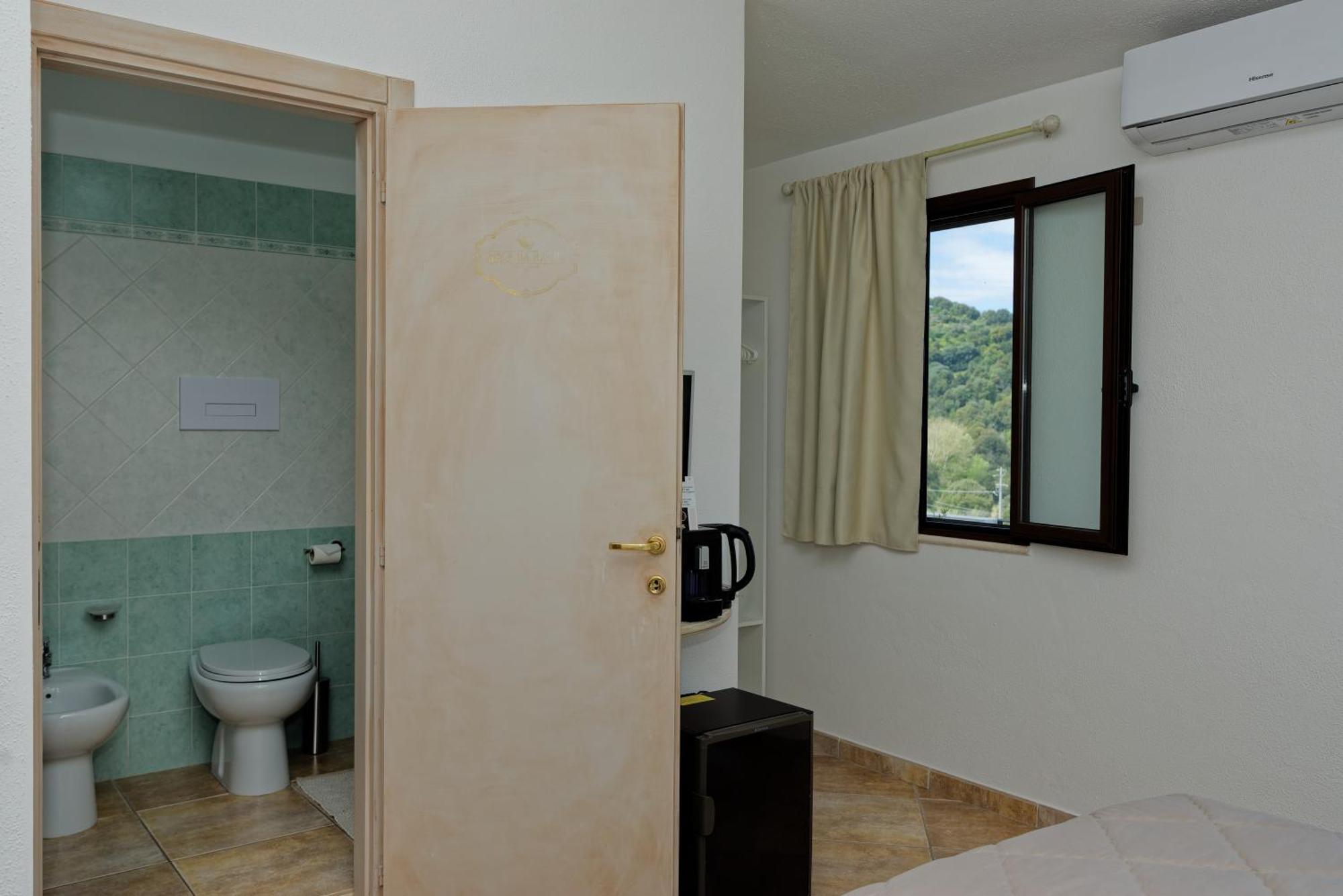 B&B Tiscali Доргали Экстерьер фото